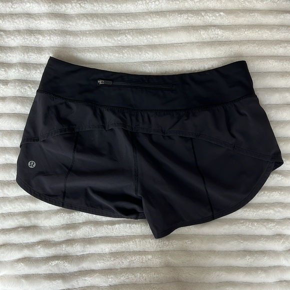 Lululemon Run Times Short Size 6 - Picture 2 of 6